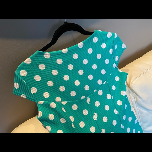 NEW NWT - green white polka dots lined maxi dress - size M - Picture 4 of 5